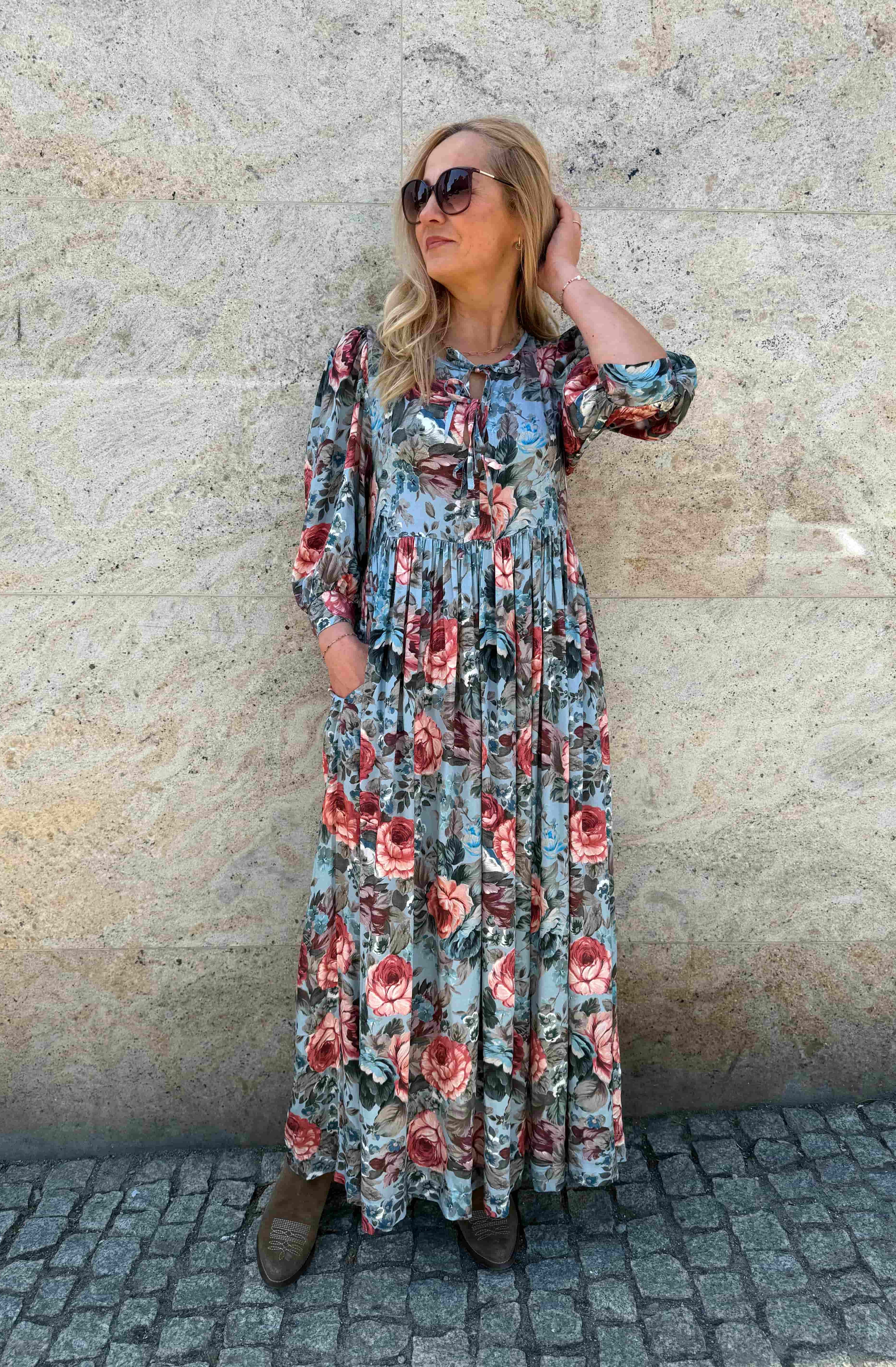 Sukienka Bloom w kwiaty | Malviva