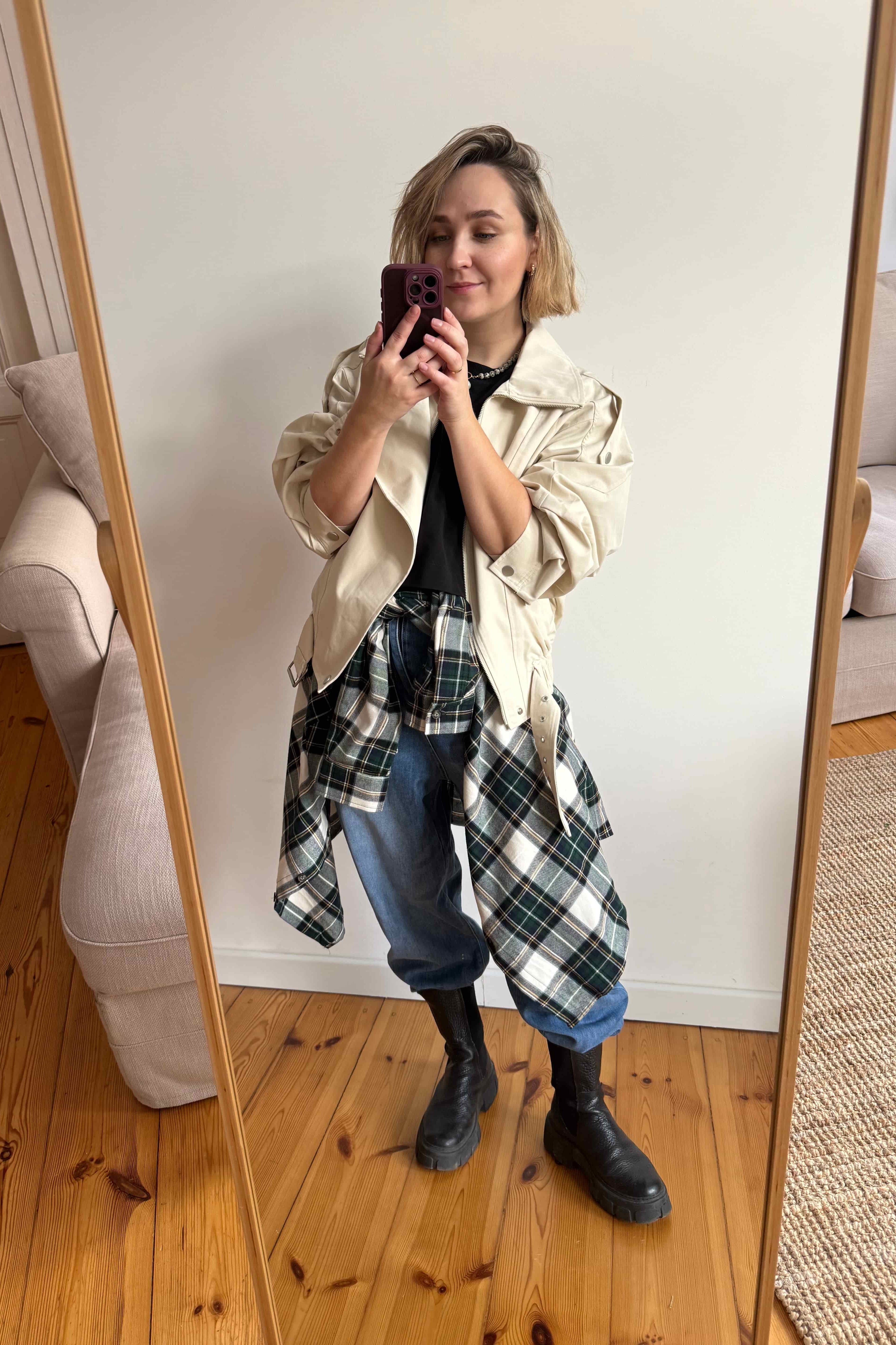 kurtka bomberka waniliowa damska malviva look | Malviva