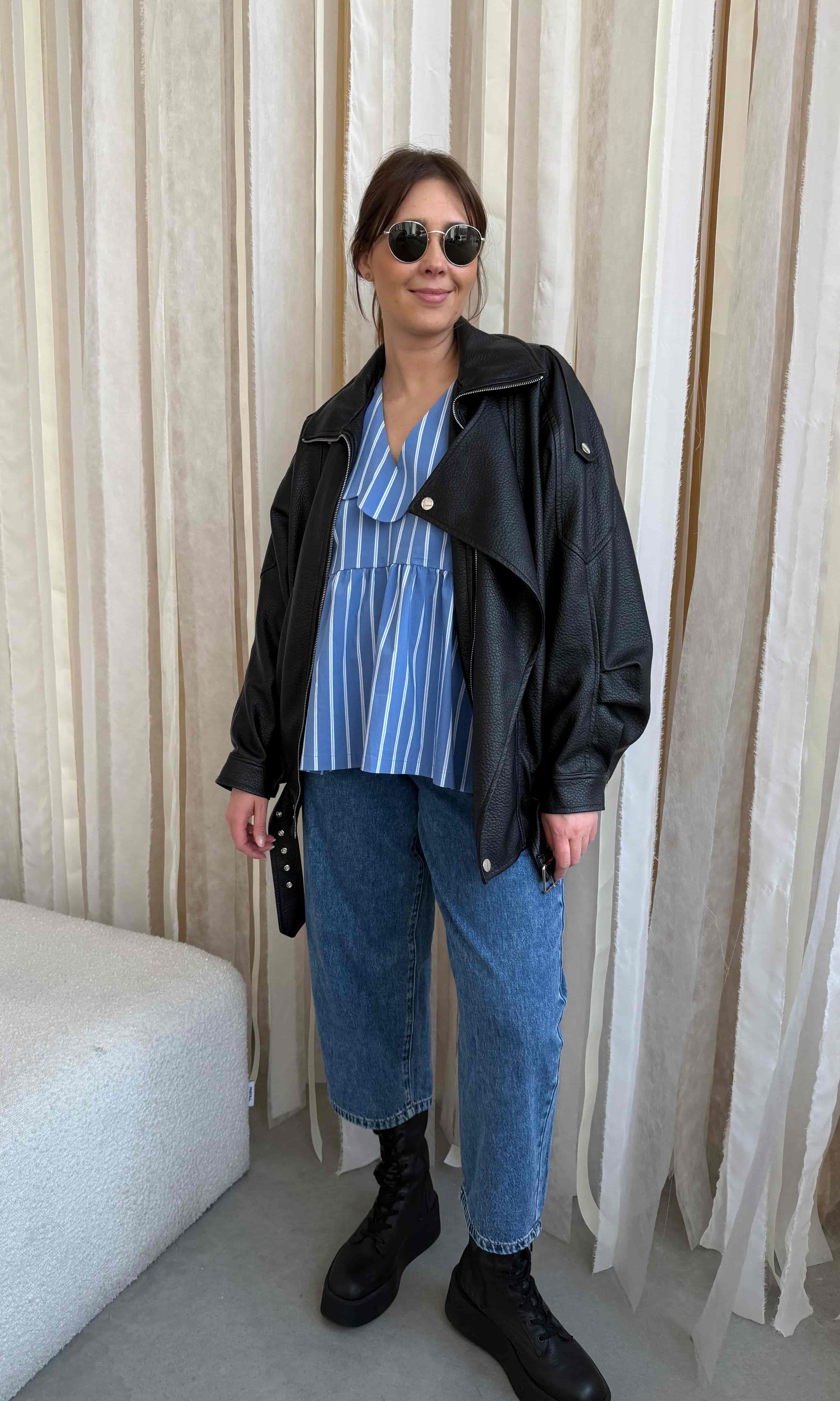 bluzka w paski tilda outfit z jeansami | Malviva
