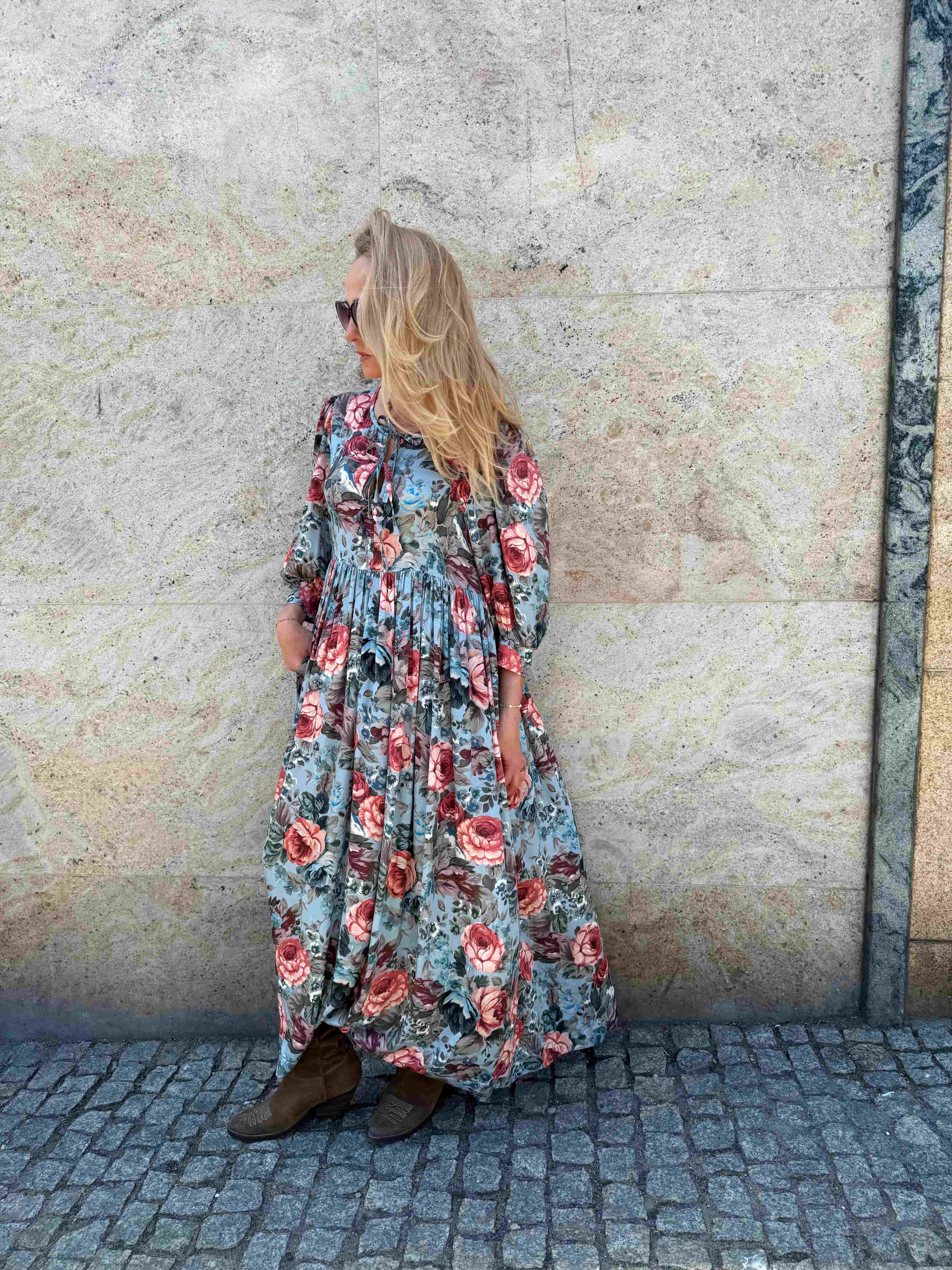 Letnia sukienka w kwiaty Bloom | Malviva
