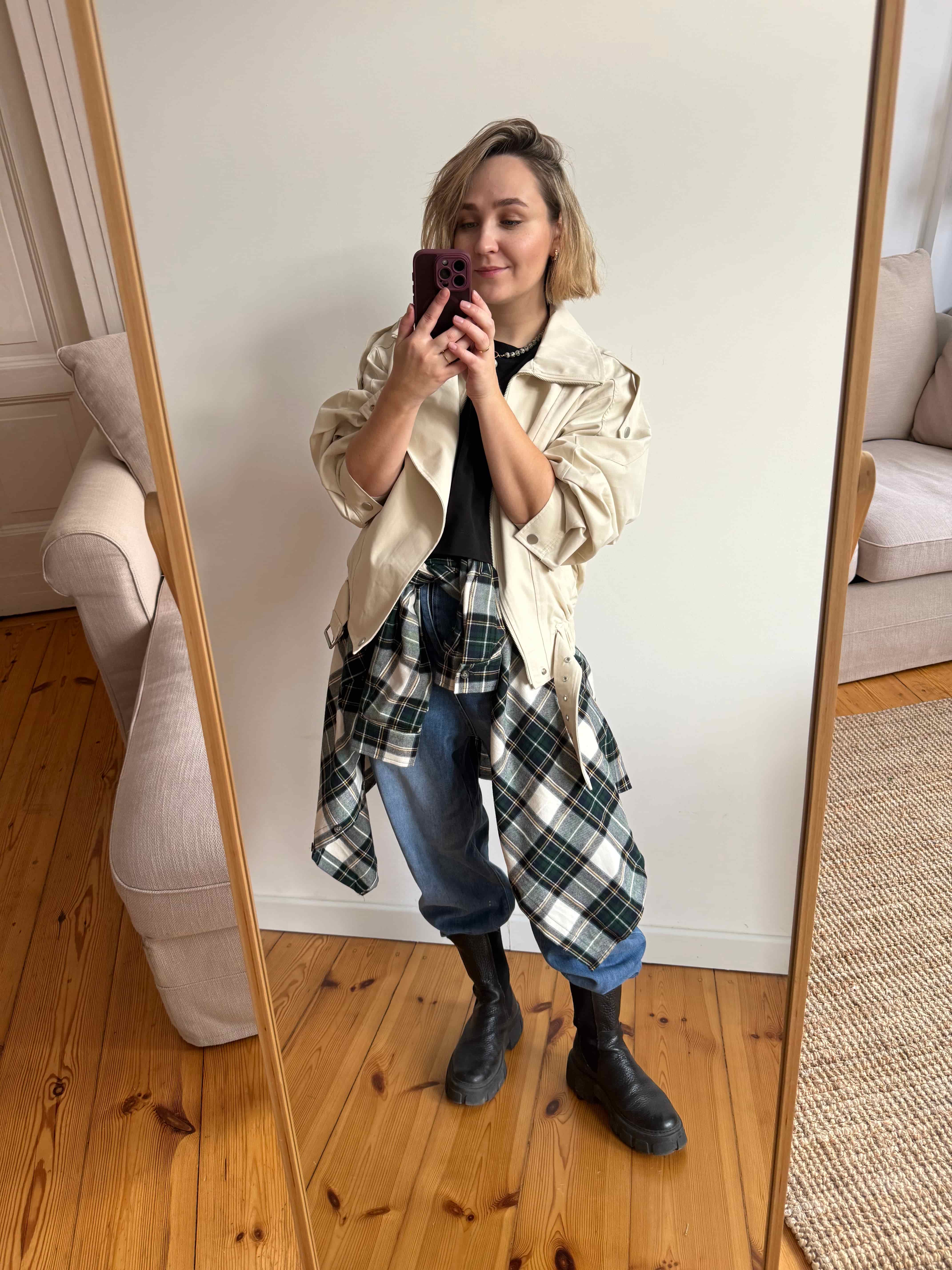 kurtka bomberka waniliowa damska malviva look | Malviva