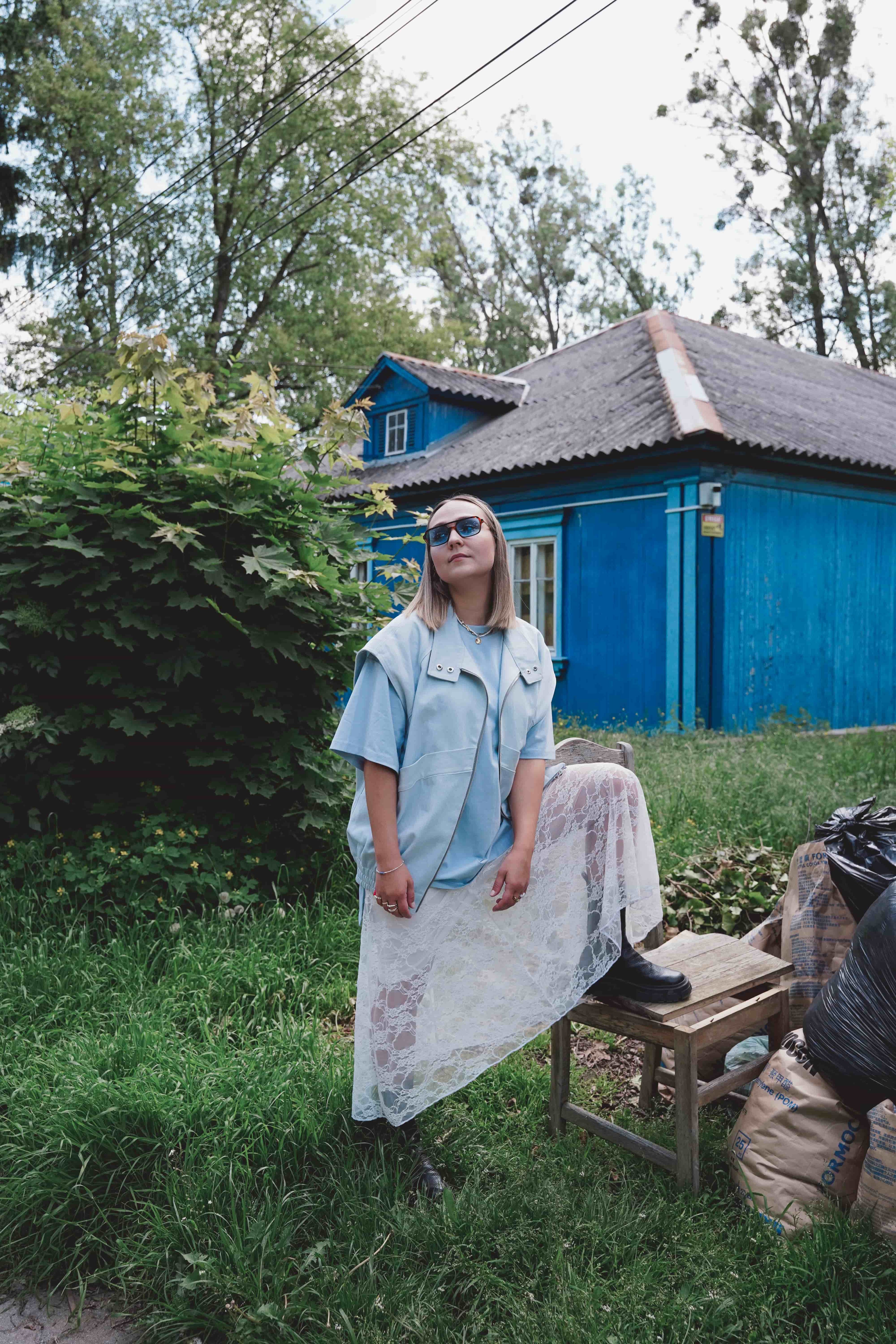 spódnica w białą koronkę | Malviva